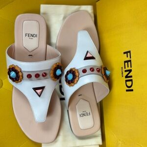 FENDI Sandals - Tong sandals Flat Studs leather white Size 6.5